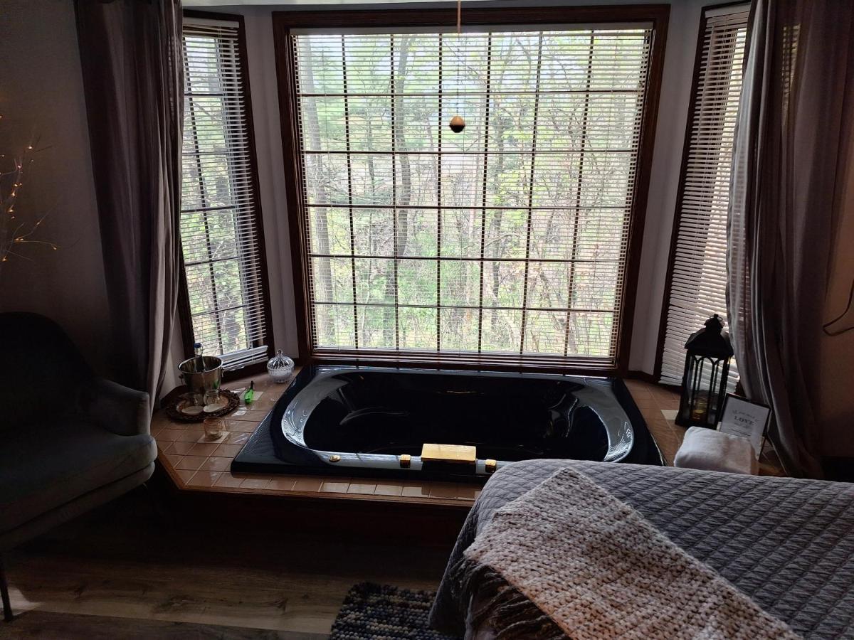 Otter Creek Eau Claire Altoona Bed & Breakfast ภายนอก รูปภาพ