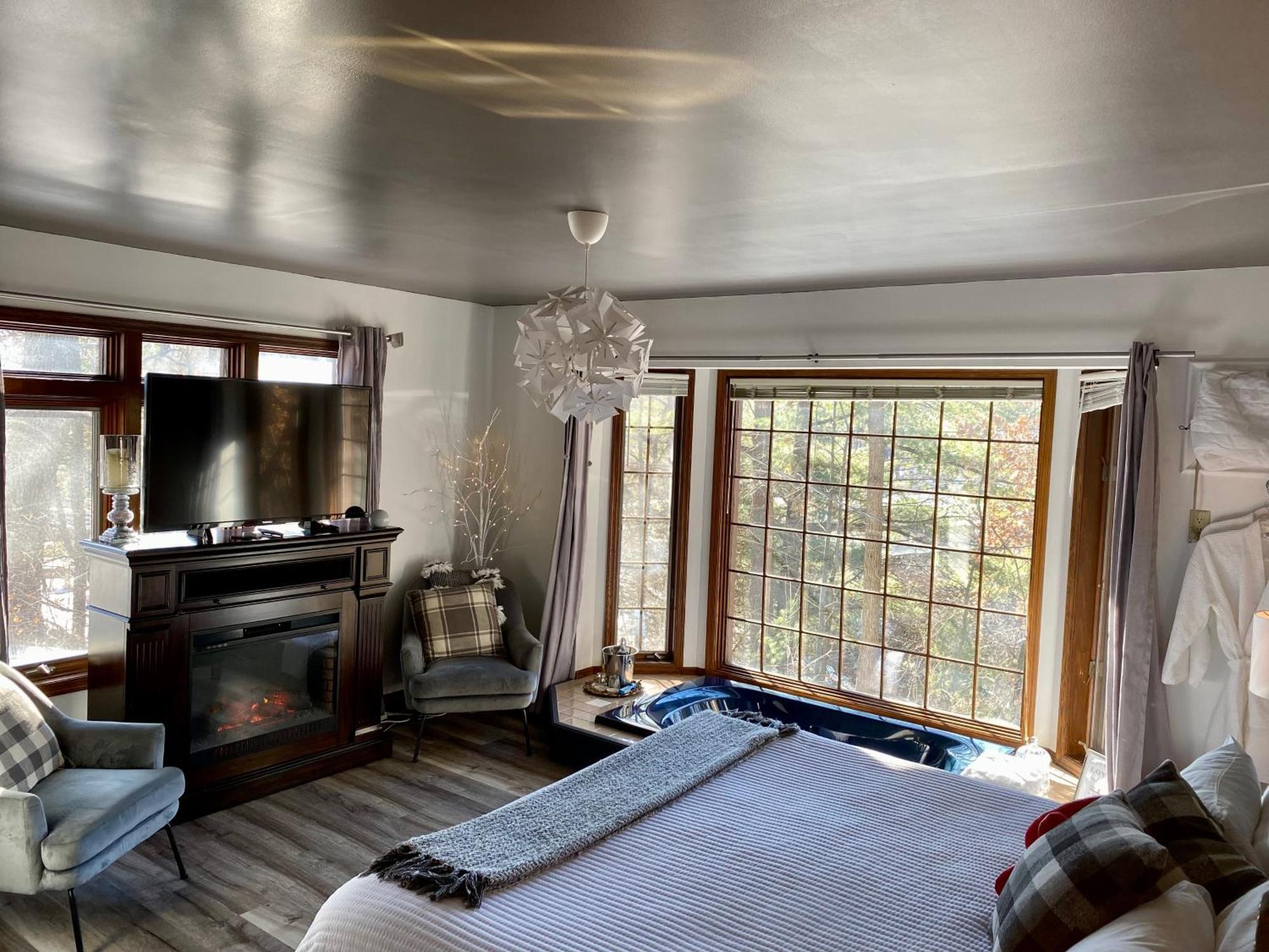 Otter Creek Eau Claire Altoona Bed & Breakfast ภายนอก รูปภาพ