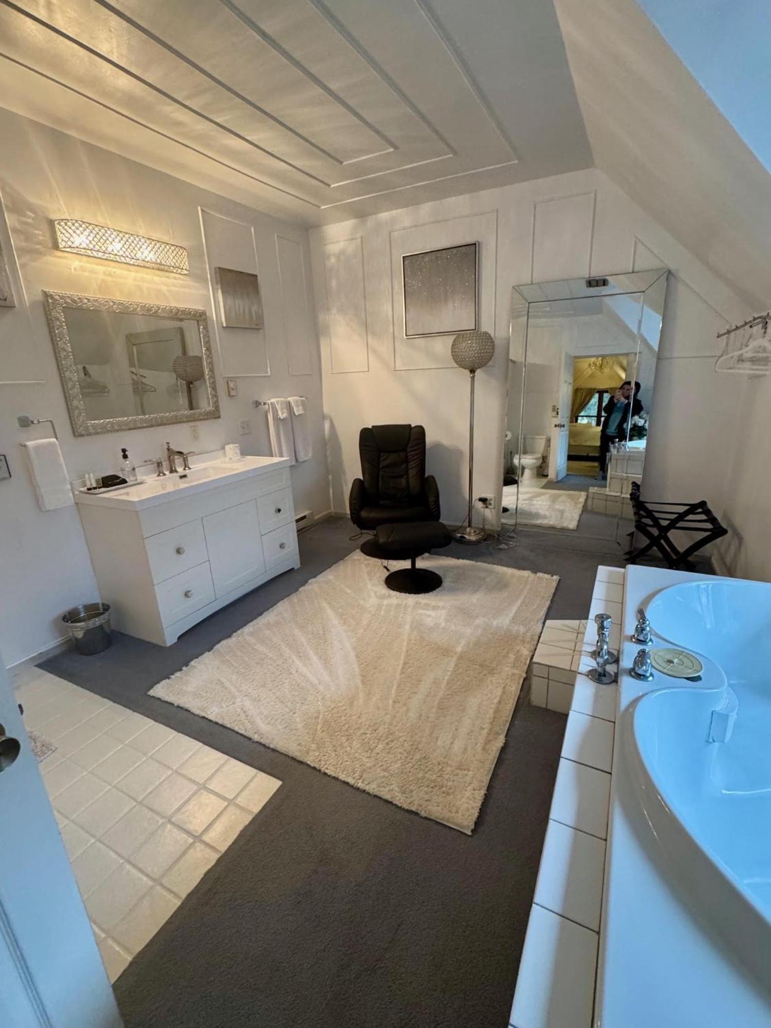 Otter Creek Eau Claire Altoona Bed & Breakfast ภายนอก รูปภาพ